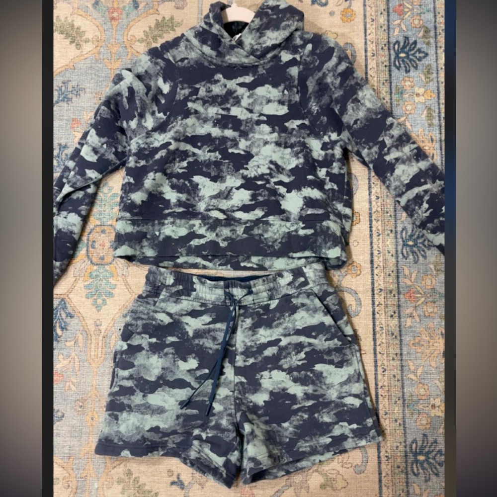 lululemon Loungeful set